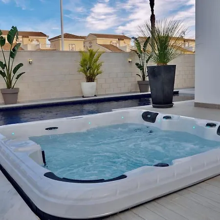 Casa Bella ~ Luxurious In Alicante