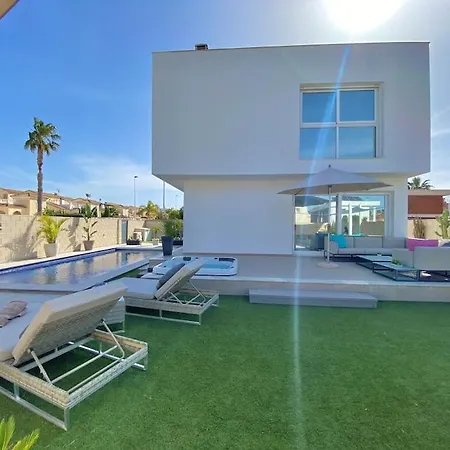 Villa Casa Bella ~ Luxurious In Alicante *